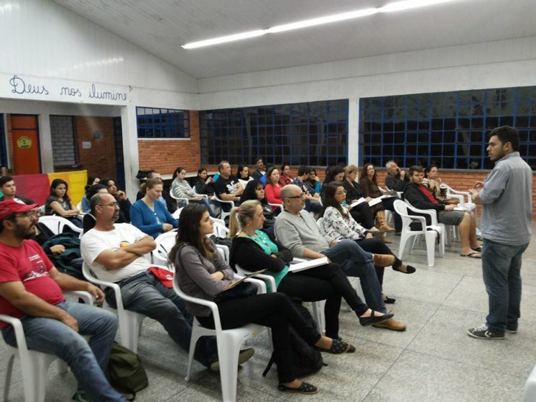 Seminário debate uso de agrotóxicos com acadêmicos no Rio Grande do Sul