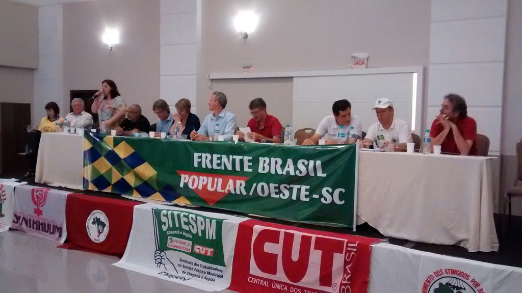 Frente Brasil Popular lança Manifesto ao Povo Brasileiro - MST