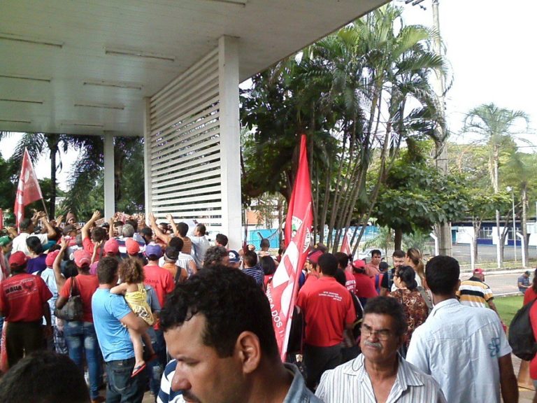 Movimentos ocupam Secretarias da Fazenda contra privatização da Celg