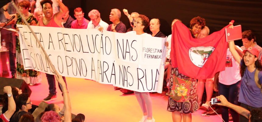 MST participa de debate sobre educação