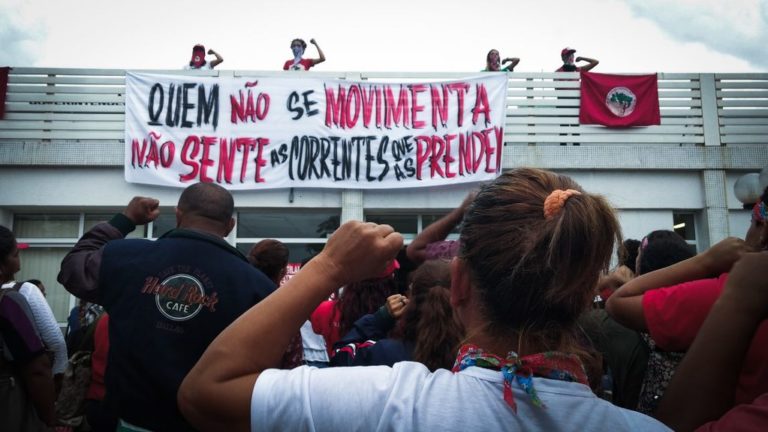 Mulheres Sem Terra ocupam Superintendência do Incra em Brasília