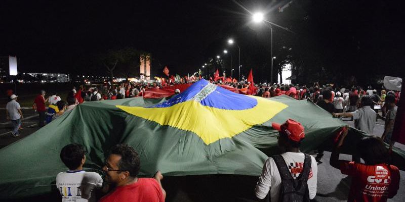 Movimentos populares vão a Brasília em defesa da democracia