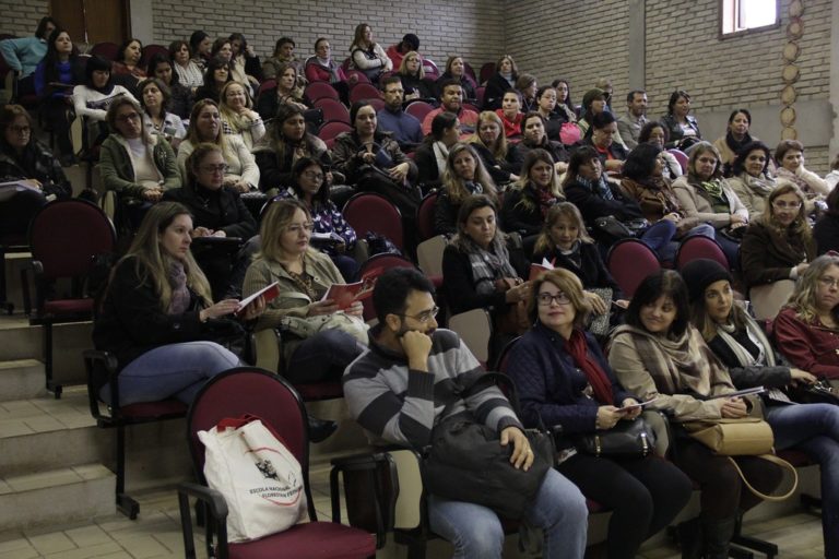 MST realiza encontro com professores universitários para debater função social da Universidade
