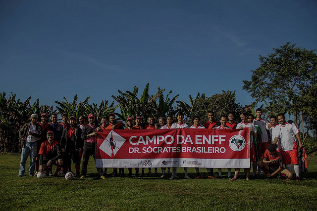 Escola Florestan Fernandes lança campanha para financiar campo de futebol