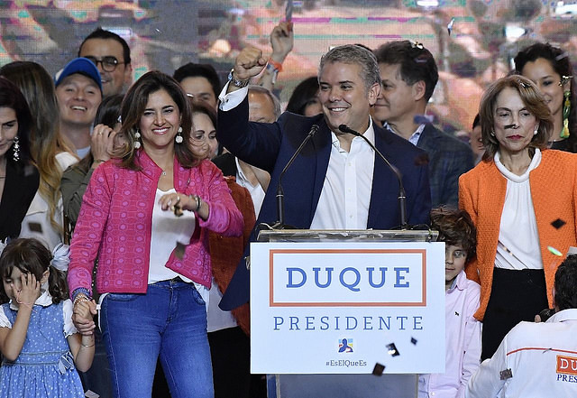 Novo presidente e entrada na Otan consolidam interesses dos EUA na Colômbia