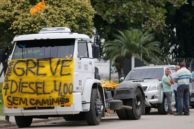 Frente Brasil Popular declara apoio à Greve dos Caminhoneiros
