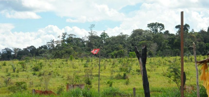 Acampamento do MST sofre despejo ilegal por pistoleiros em Rondônia
