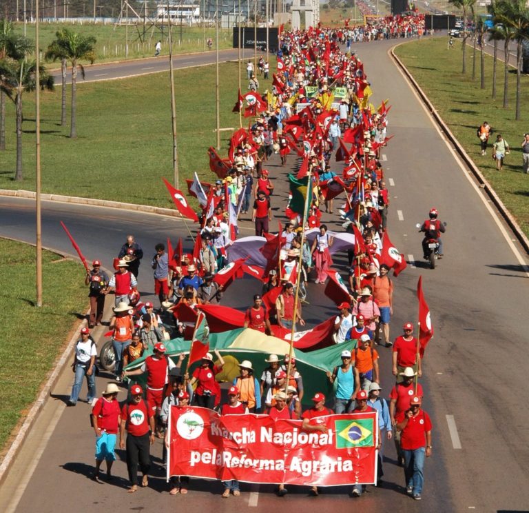 Marchar é uma forma de luta da classe trabalhadora em todo o mundo