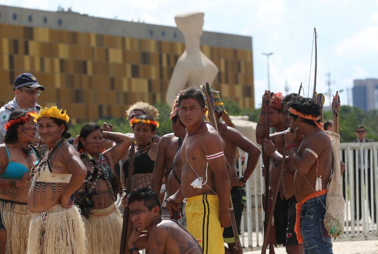 a questão indígena retrocede