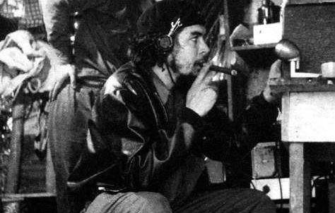 Conheça a rádio clandestina criada por Che e Fidel na guerrilha