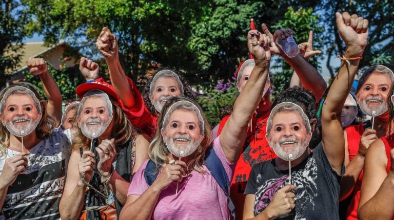 Lula Livre é um grito que ecoa nos quatro cantos do país
