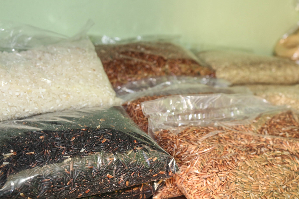 Vários tipos de arroz serão comercializados na banca do RS. Todos cultivados sem o uso de venenos.jpg