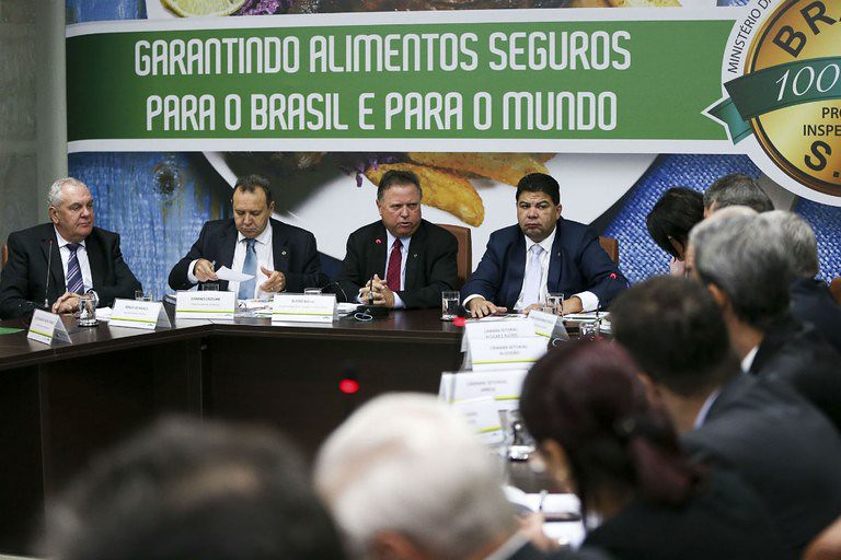 Projeto de Lei cria “vazio legal” na legislação brasileira de agrotóxicos
