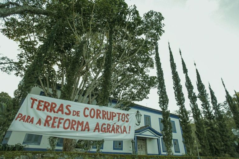 Justiça de Piraí determina saída imediata de Sem Terras da fazenda de Ricardo Teixeira