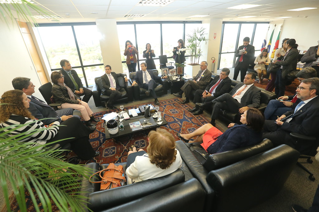 Parlamentares em reunião com presidente da OAB, Cláudio Lamachia. Foto Eugênio Novais. Comunicação OAB.jpg