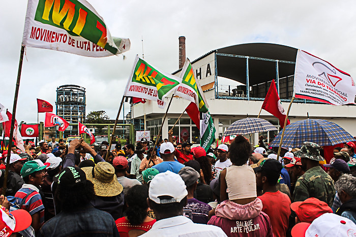 Cerca de mil Sem Terras participam das mobilizações.