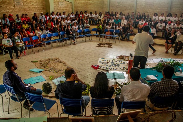 Educadores debatem agroecologia e luta de classes no Extremo Sul da Bahia