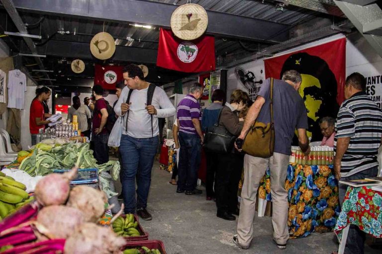 MST inaugura espaço de exposição e comercialização de produtos da Reforma Agrária no Rio de Janeiro
