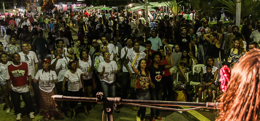 Arte e cultura de raiz tomam a praça em Valadares