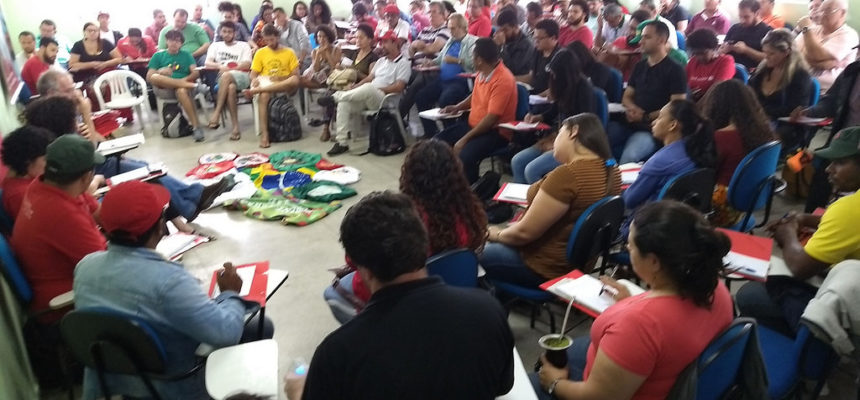 movimentos lançam carta em defesa da comunicação popular