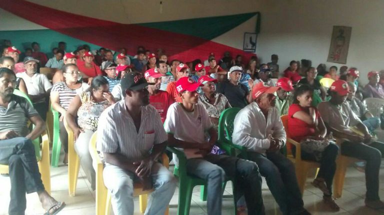 trabalhadores reafirmam a luta pela terra durante Encontro Regional do MST