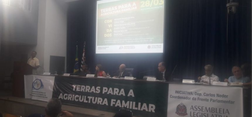 MST participa de audiência para discutir terras públicas em São Paulo