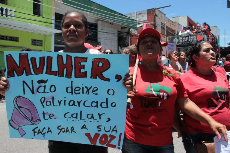 Mulheres saem às ruas da Paraíba em Jornada Nacional de Lutas
