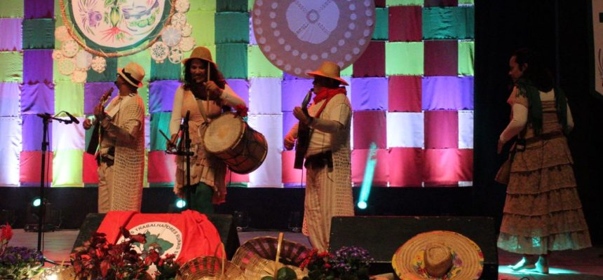 Otto e Bateria da Tuiuti para Curitiba