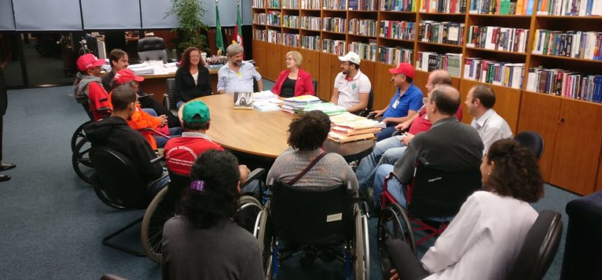 grevistas são recebidos por Rosa Weber