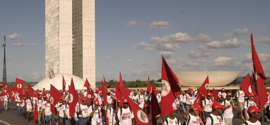 Marchar novamente é preciso!