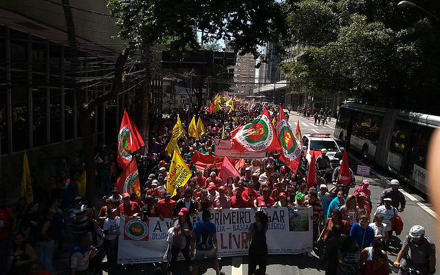 custo de vida e prisão política de Lula