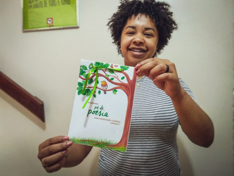 Jovens do MST lançam coletânea de poesias no 27º Encontro Estadual em Alagoas