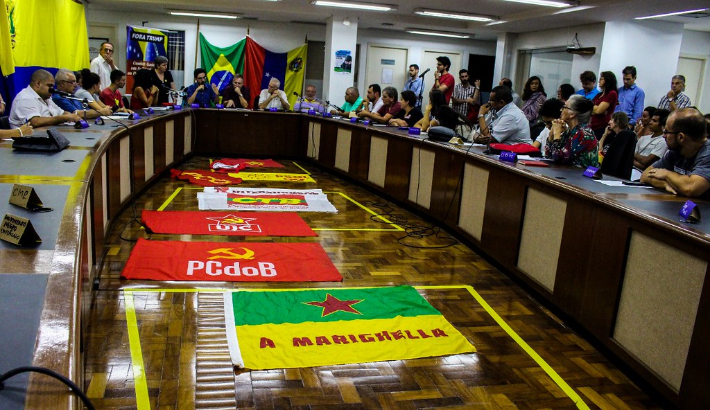 Participantes aprovaram manifesto em defesa do povo venezuelano. Foto Maiara Rauber.jpeg