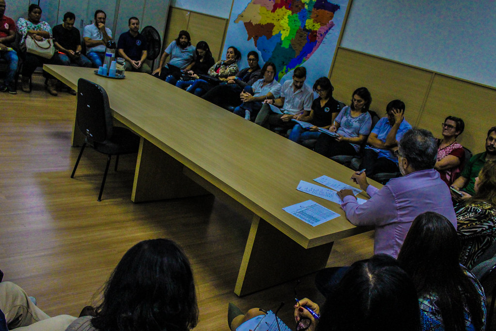 Educadores se reúnem em Porto Alegre com Secretário e Secretária-adjunta da Educação. Foto Maiara Rauber.jpg