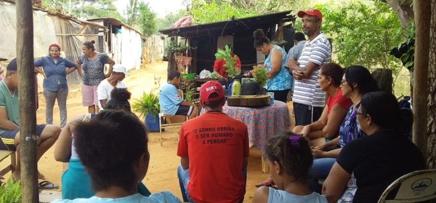 acampamento Maria da Penha avança na conquista terra