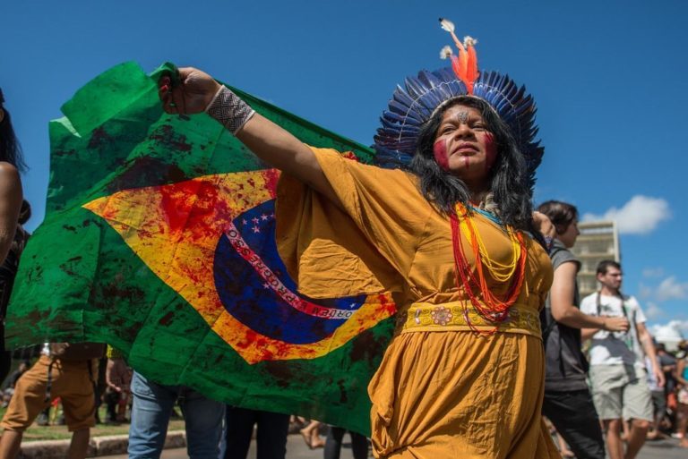 Mulheres indígenas e camponesas se unem para a maior ação feminina da América Latina