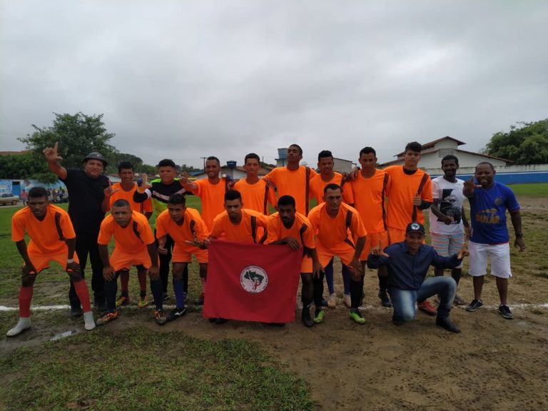 1ª Copa de futebol Regional da Reforma Agrária no extremo sul é sucesso na Bahia