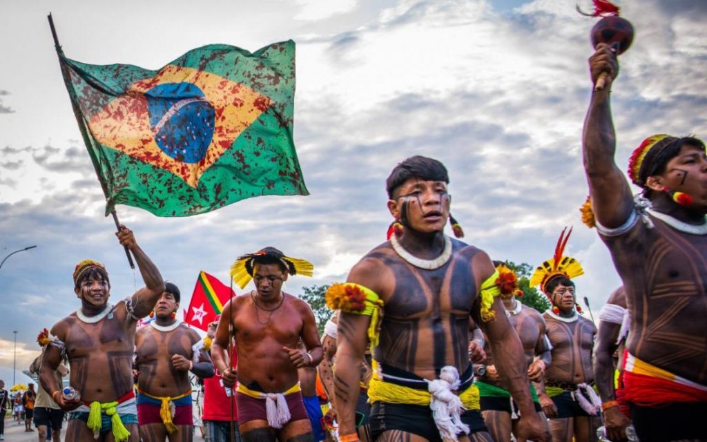Indigenas-Foto-Edgar-Kanayko%CC%83_-Cobertura-colaborativa-%E2%80%93-Apib-1024x640 10 Curiosidades sobre o Descobrimento do Brasil