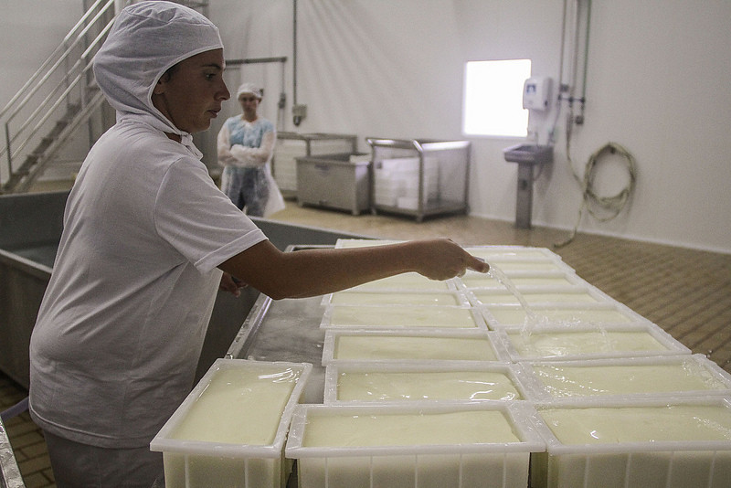 Agroindústria de lácteos da Copran comemora dez anos da inauguração, no Paraná