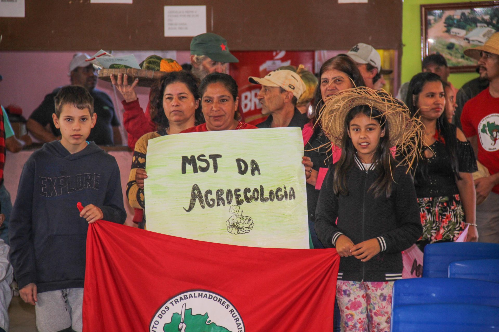 MST comemora 38 anos em Santa Catarina