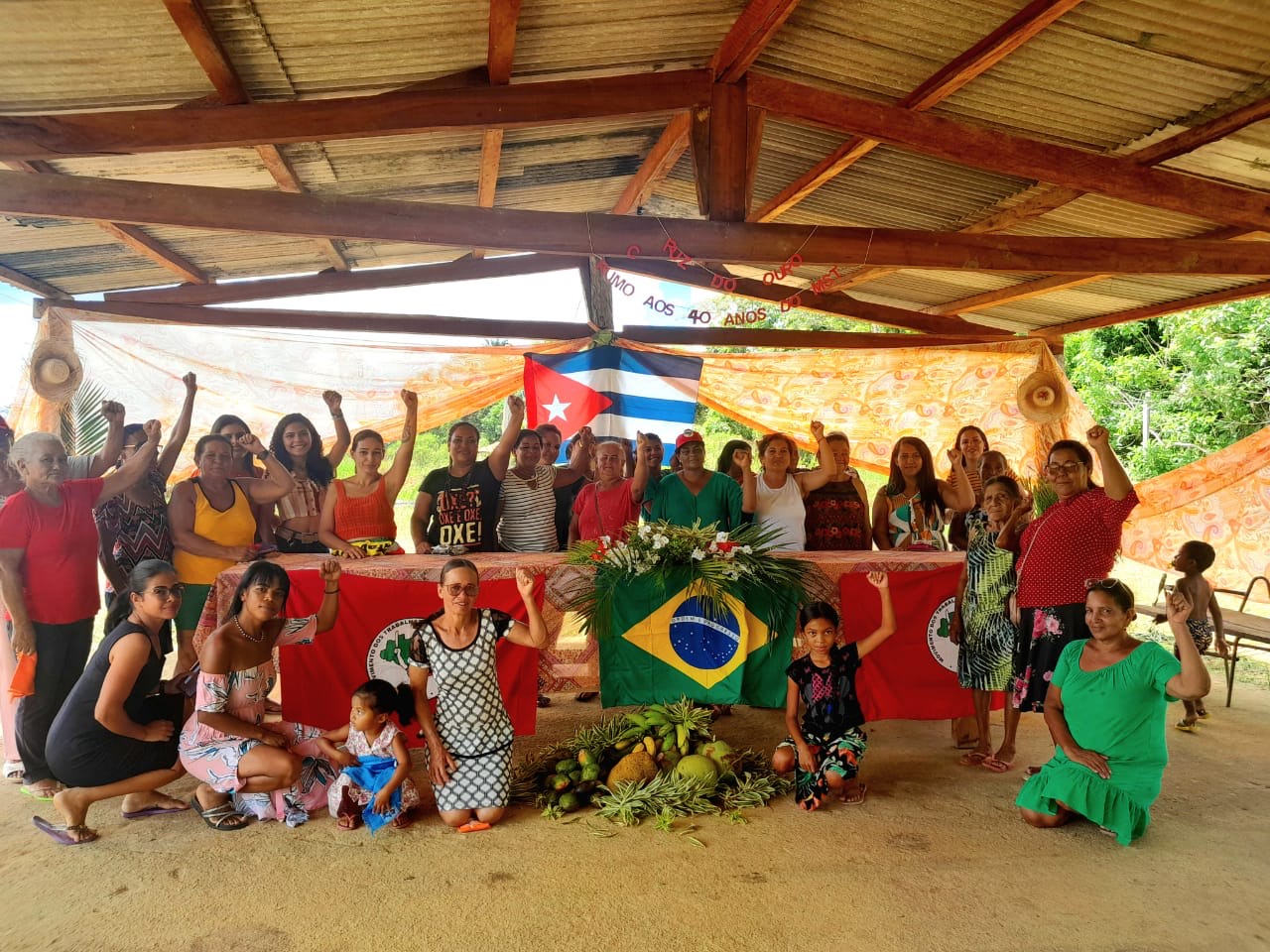 Mulheres Sem Terra realizam assembleia no assentamento Cruz do Ouro, na Bahia
