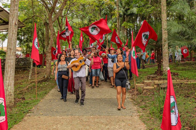 Com artistas e apoiadores, MST realiza Sarau no Dia da Luta pela Terra em São Paulo