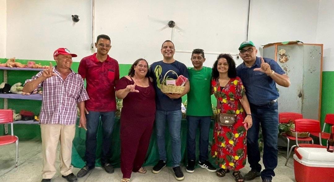 Assentamento do MST em Pernambuco comemora a 10ª Festa da Graviola