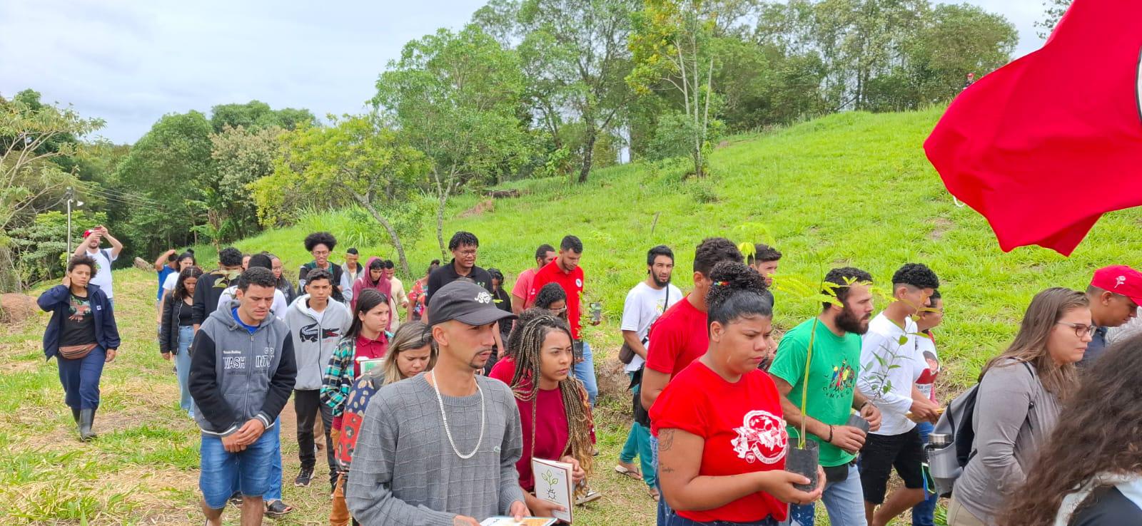 Centro Agroecológico Paulo Kageyama recebe primeira etapa da Brigada Ambiental da Juventude