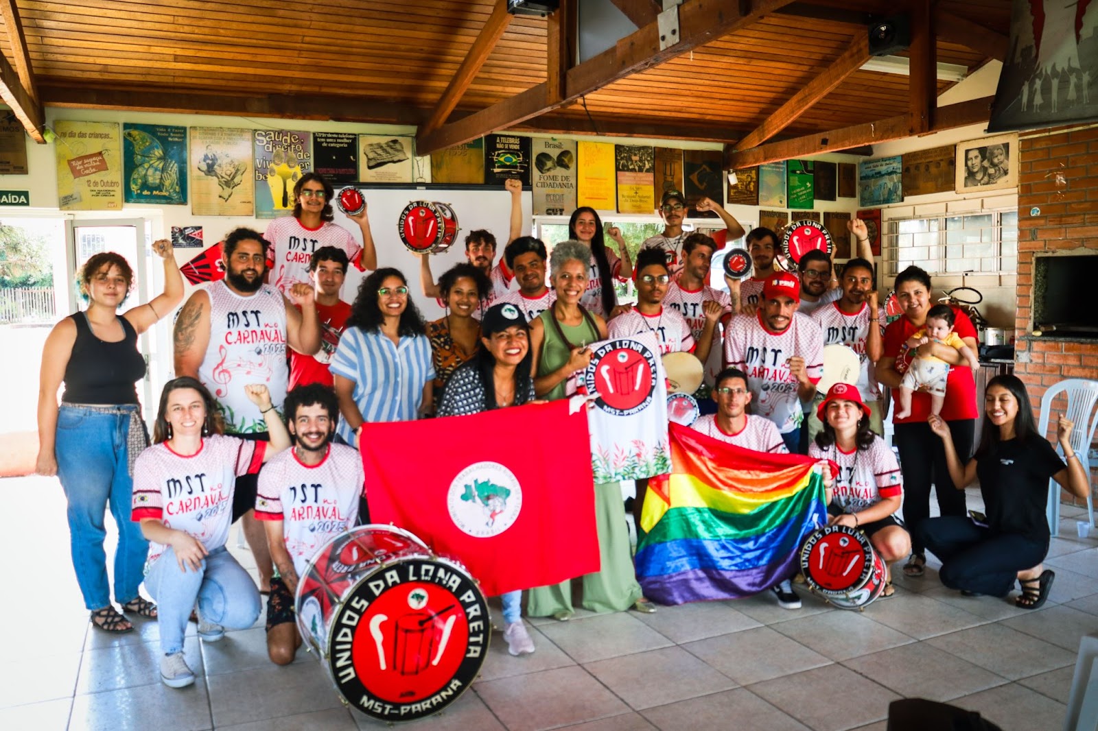 MST realiza 4° curso de Carnaval e participa de desfiles em Curitiba (PR)