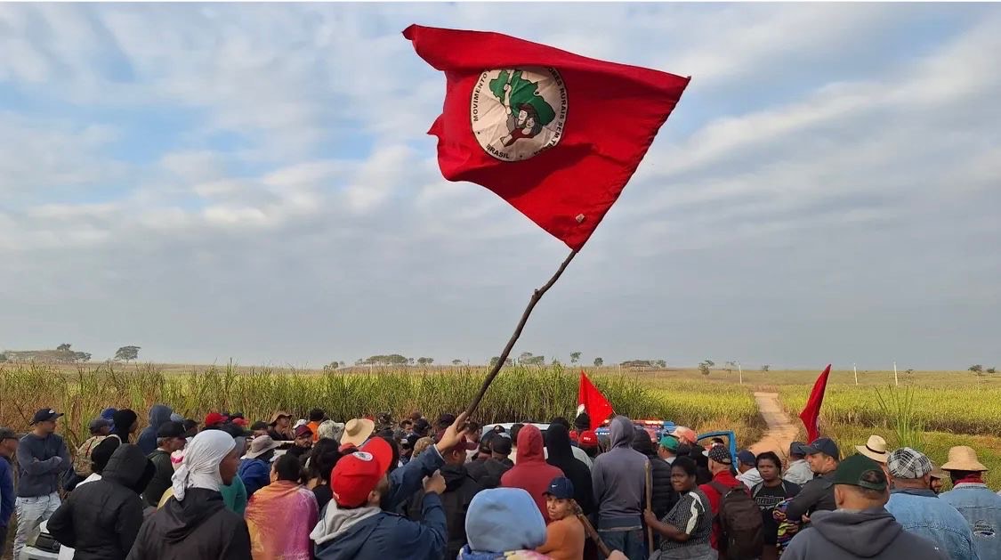 500 famílias do MST voltam a ocupar a Fazenda São Cristóvão, em Campos, no Rio