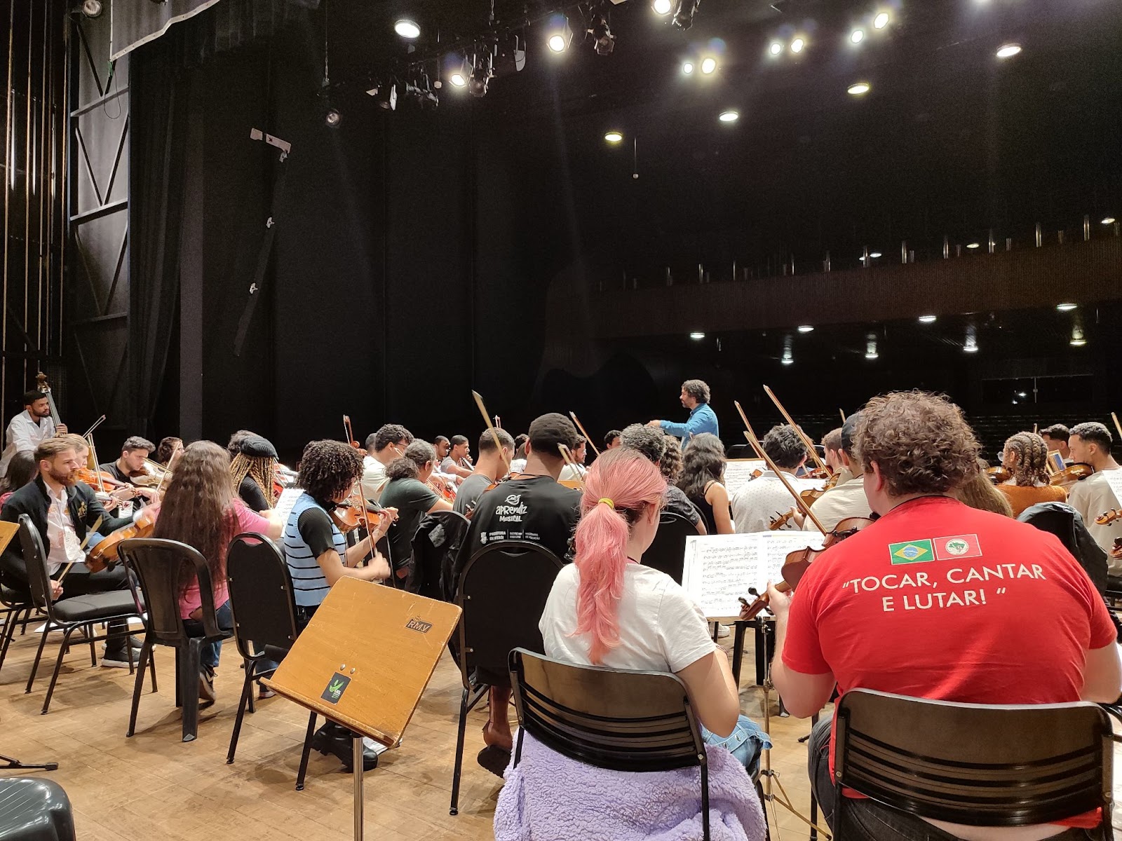 Estudantes de projeto de Orquestras do MST participam do Festival Internacional de Música de Londrina 