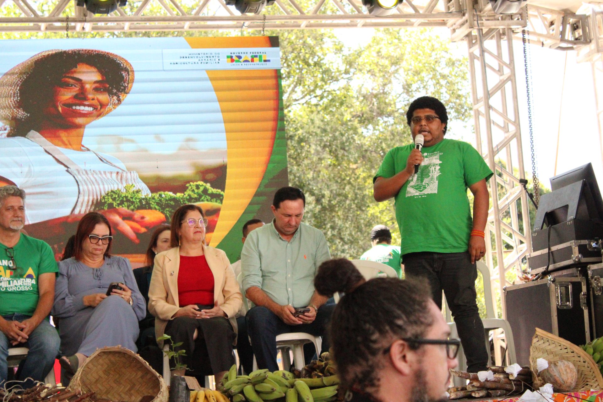 Feira Estadual da Reforma Agrária do MST em Cuiabá recebe lançamento do Plano Safra da Agricultura Familiar