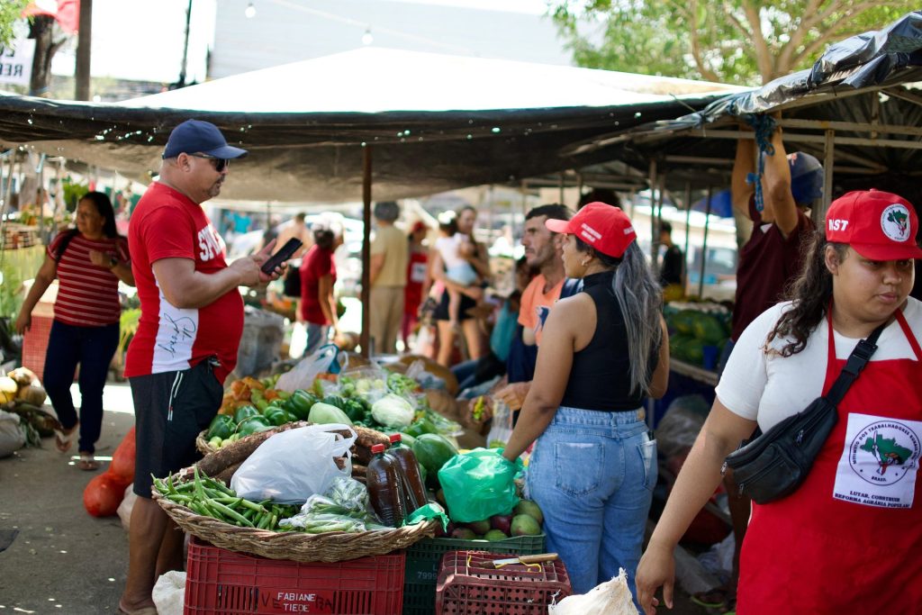Com a expectativa de comercializar 350 toneladas de alimentos, MST realiza Feira em Maceió nesta quarta (3)