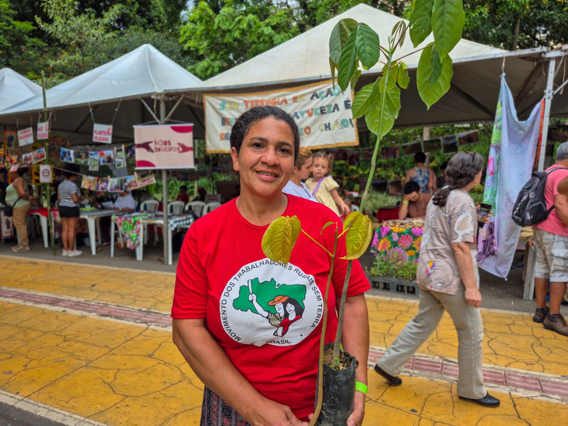 Defesa da Natureza é tema do segundo dia da Feira da Reforma Agrária em MG 